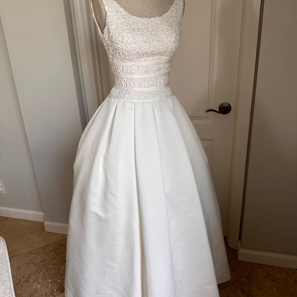 Oleg Cassini Embroidered Wedding Dress - Picture 12 of 16